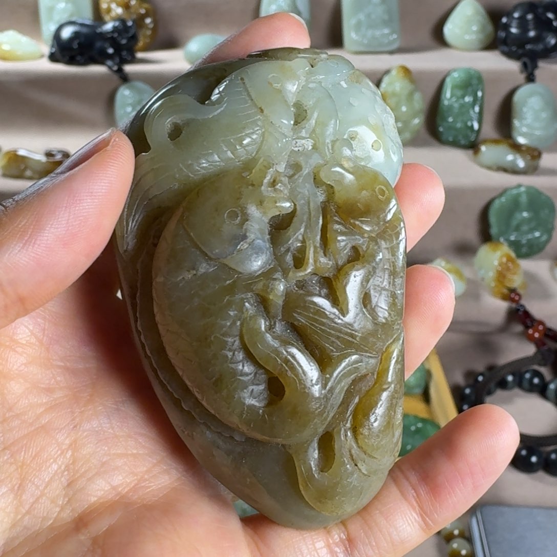 和田玉颈饰未镶嵌