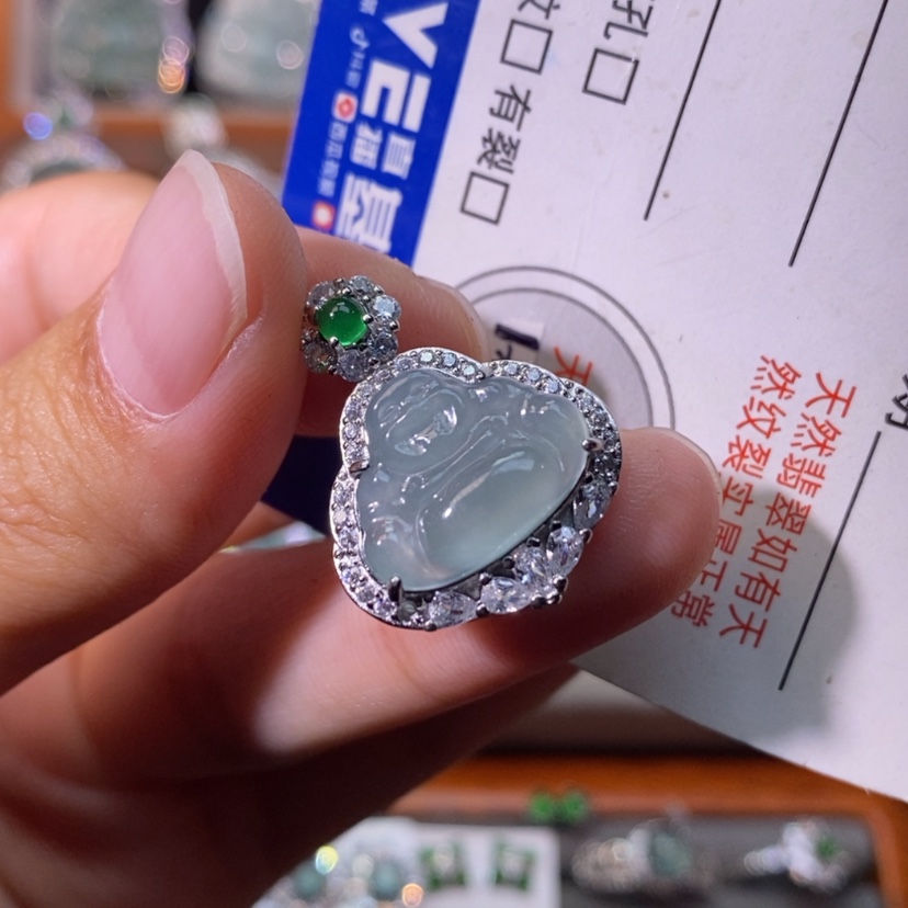 【闪购商品】颈饰未镶嵌翡翠