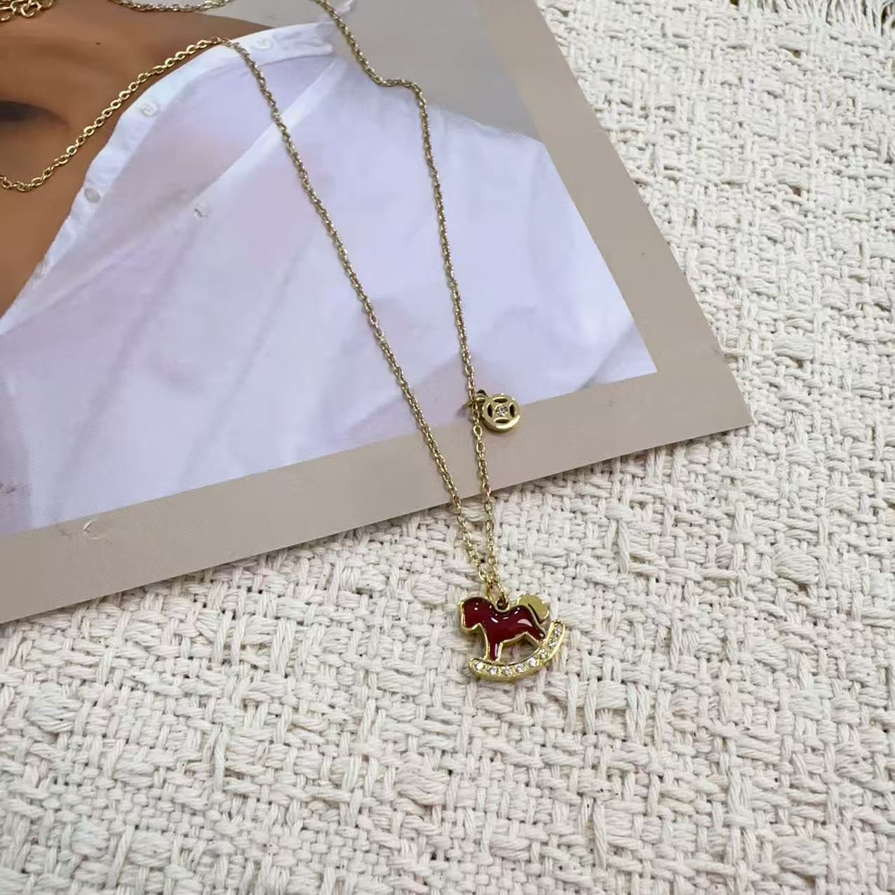 钛钢项链 倩倩家百搭小马项链