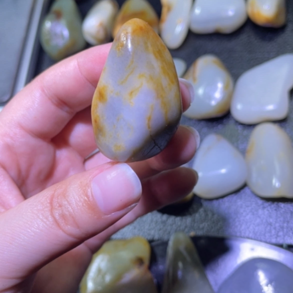 【闪购商品】颈饰未镶嵌和田玉（子料）