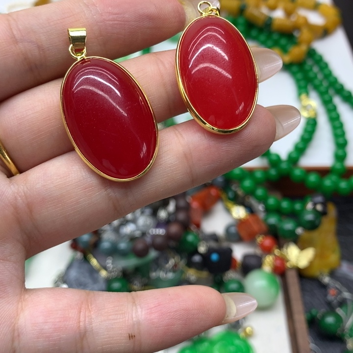 翡翠未镶嵌颈饰吊坠