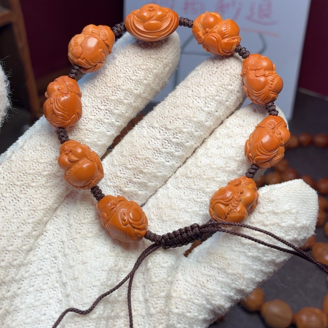手串橄榄核嘟嘟财神