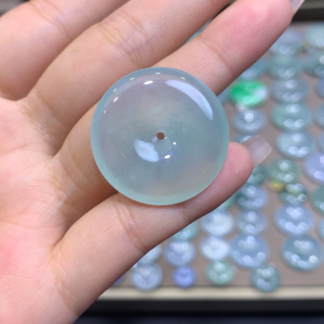 翡翠未镶嵌颈饰平安扣27.8*5.4