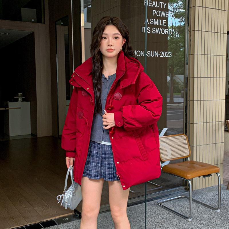 【如奕大码女装】加大码羽绒服休闲时尚红色连帽宽松外套1002