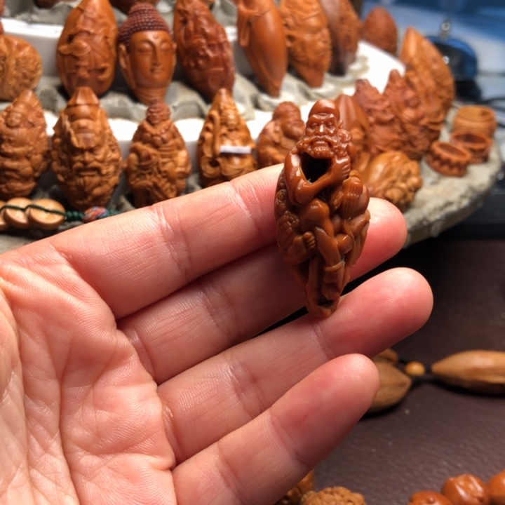 幸***福吊坠橄榄核橄榄核雕刻的单子