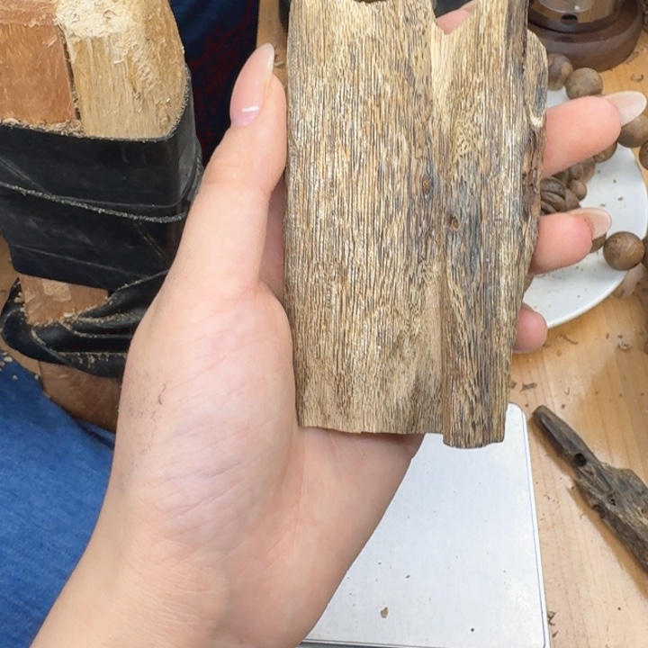 沉香碎屑沉香沉香奇楠块料34.9克