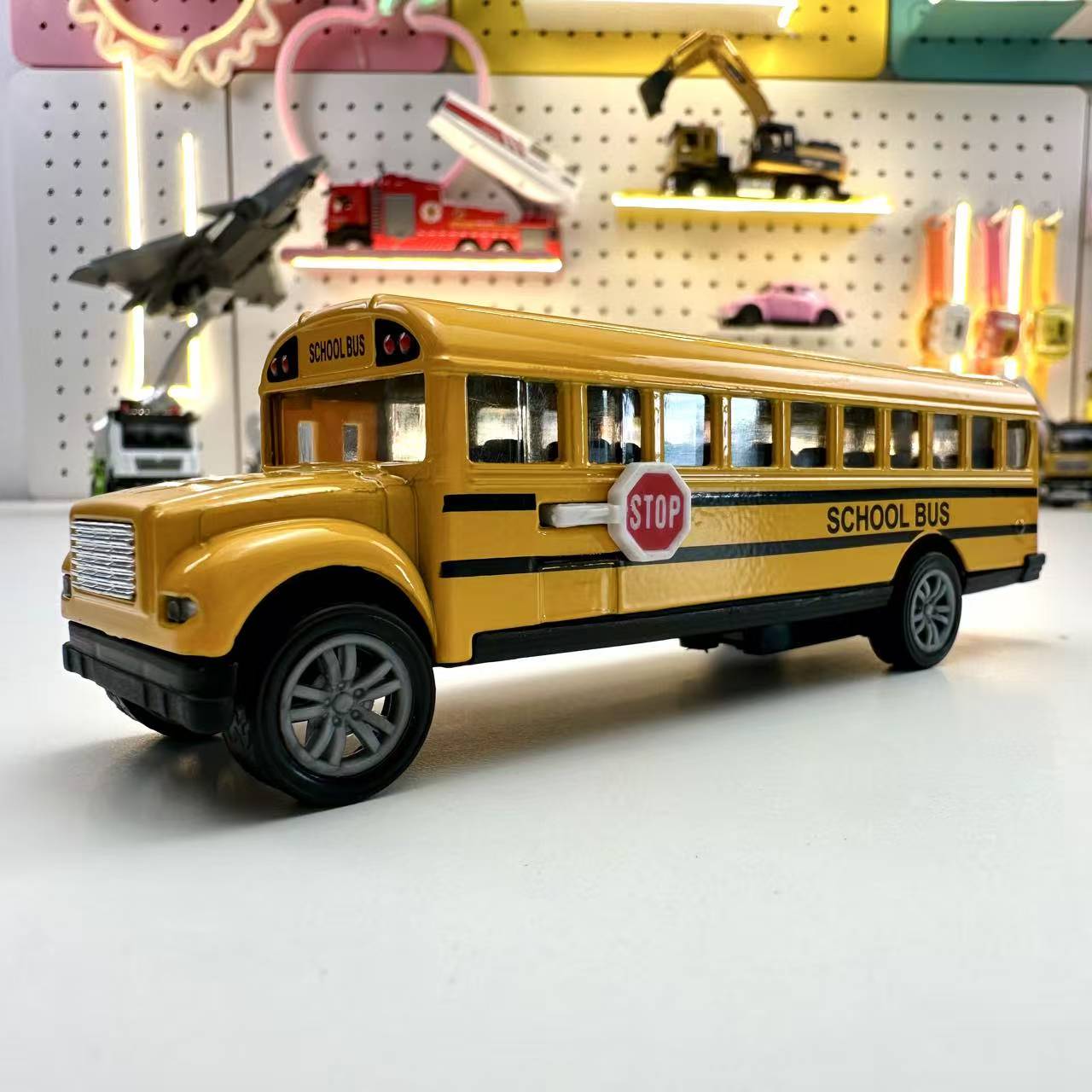 合金校巴带声光回力