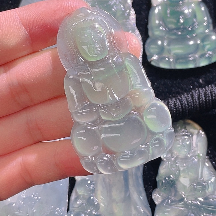 翡翠颈饰未镶嵌58，