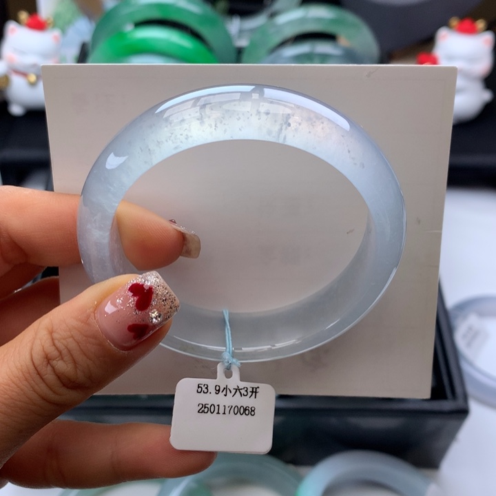 翡翠手镯未镶嵌木那白月光正圈