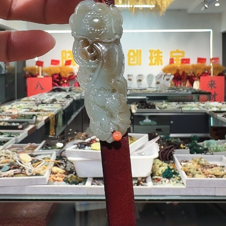 颈饰未镶嵌和田玉