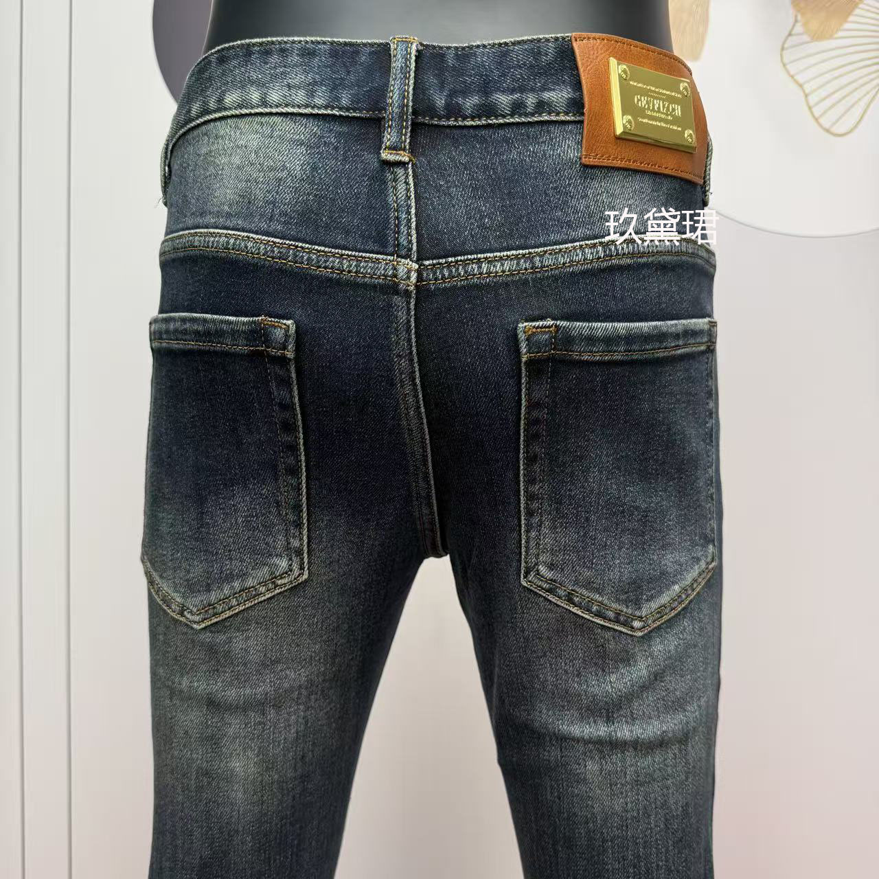 高奢欧货2223 冬季牛仔裤男士修身高弹水洗立体剪裁长裤简约百搭