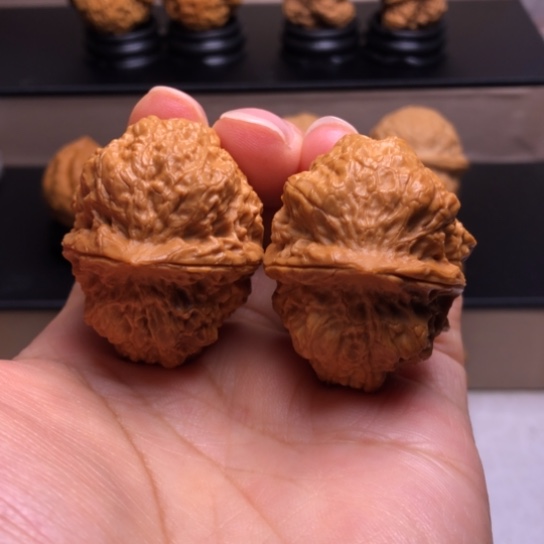 文玩核桃把件刺甲苍龙4