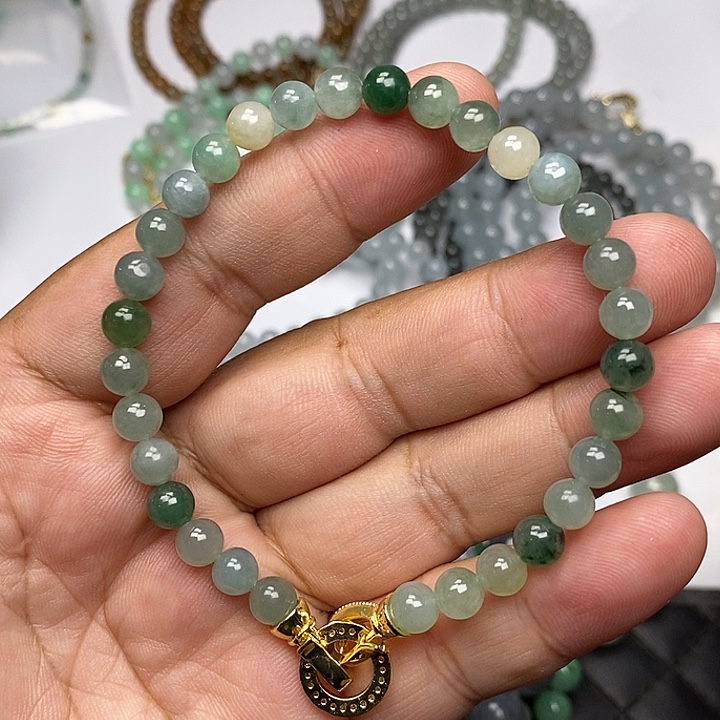 定制翡翠未镶嵌毛货需要抛光，请慎拍