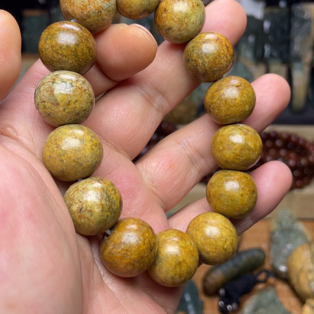 岫岩河磨玉（透闪石质玉）未镶嵌颈饰18