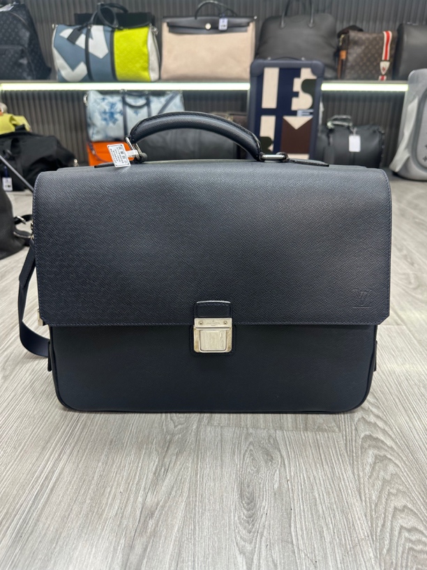 95新 LouisVuitton/路易威登 lv4116号斜挎包  