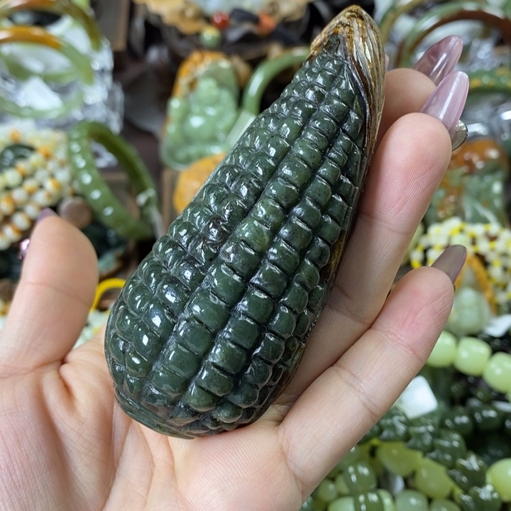 透闪石质玉手把件未镶嵌你****。