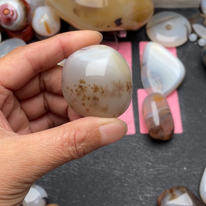 股***基玛瑙/玉髓未镶嵌玉髓马达加斯加玉髓玛瑙