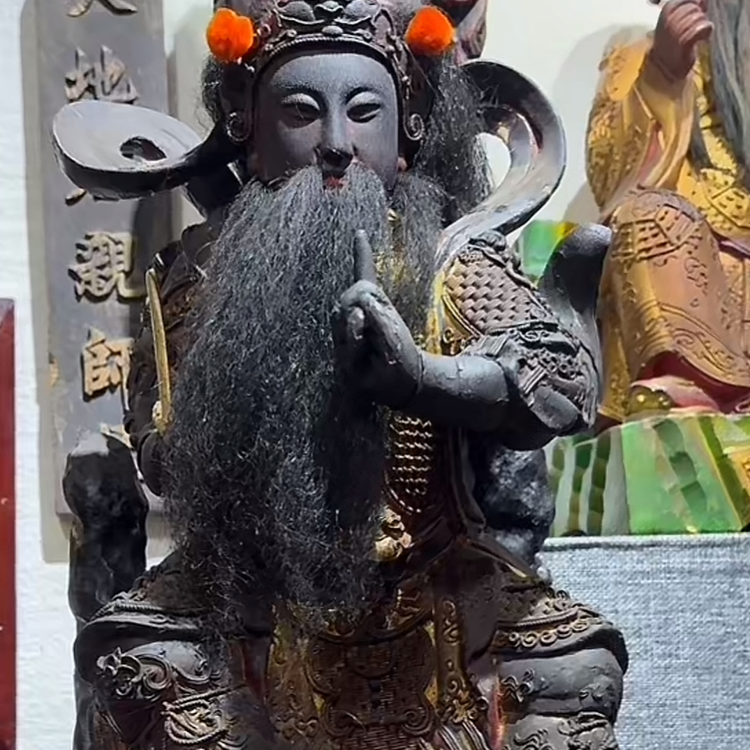 老木雕精美玄天一尊