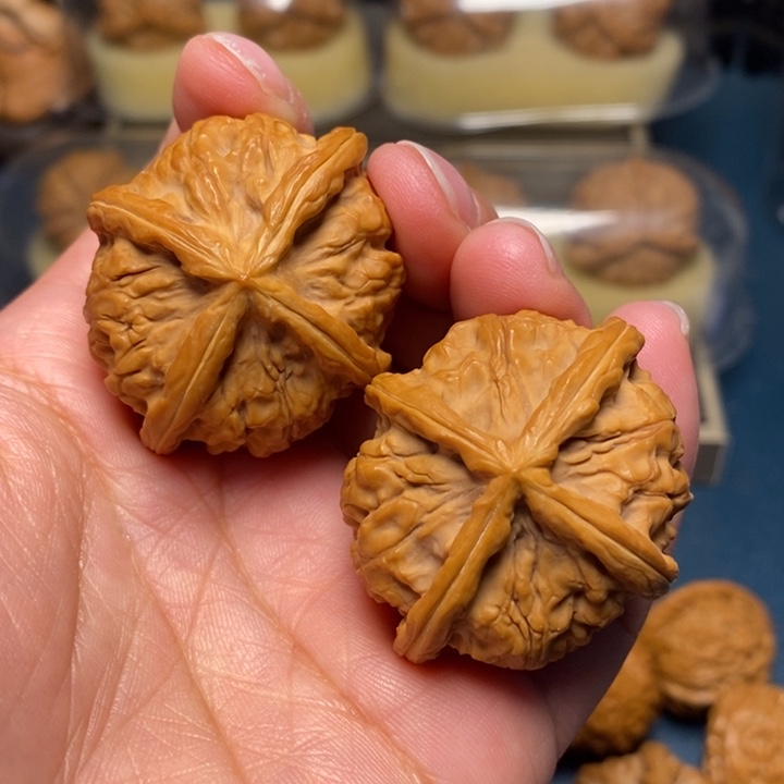 【闪购商品】文玩核桃把件四棱