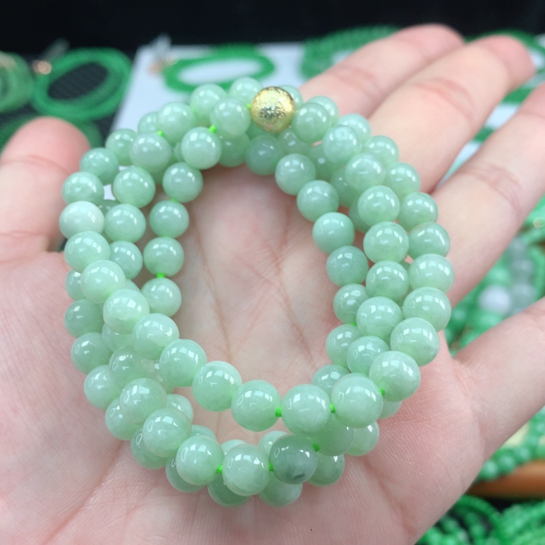 翡翠手链未镶嵌翡翠