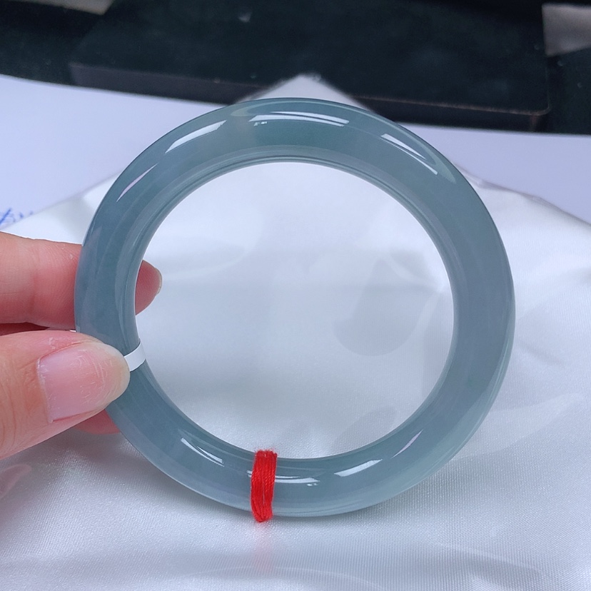【闪购商品】翡翠手镯未镶嵌藏*欢，