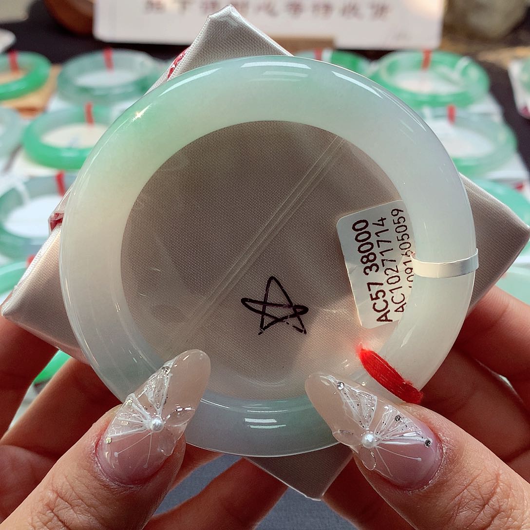 翡翠手镯（圆镯）未镶嵌（14号）66