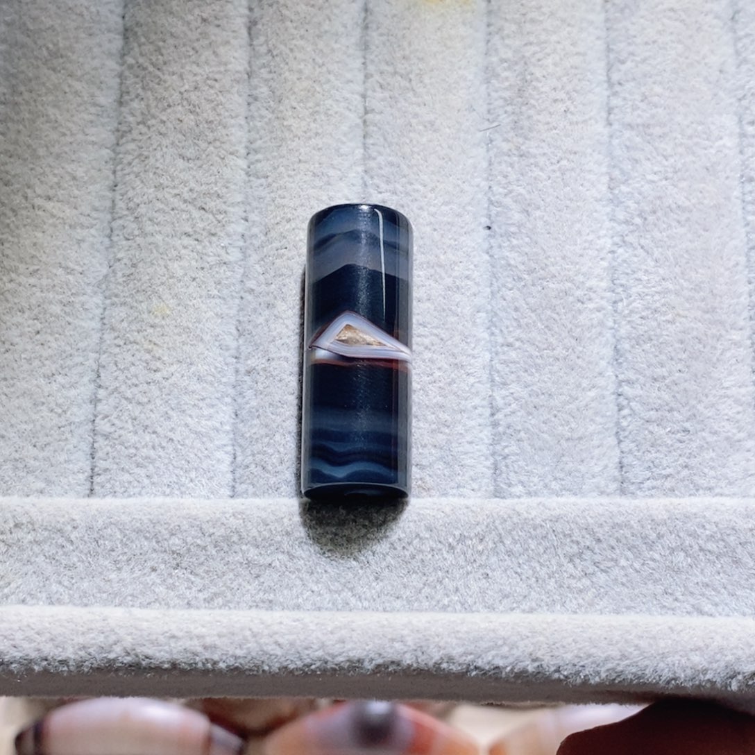 挣***酒玛瑙/玉髓未镶嵌颈饰