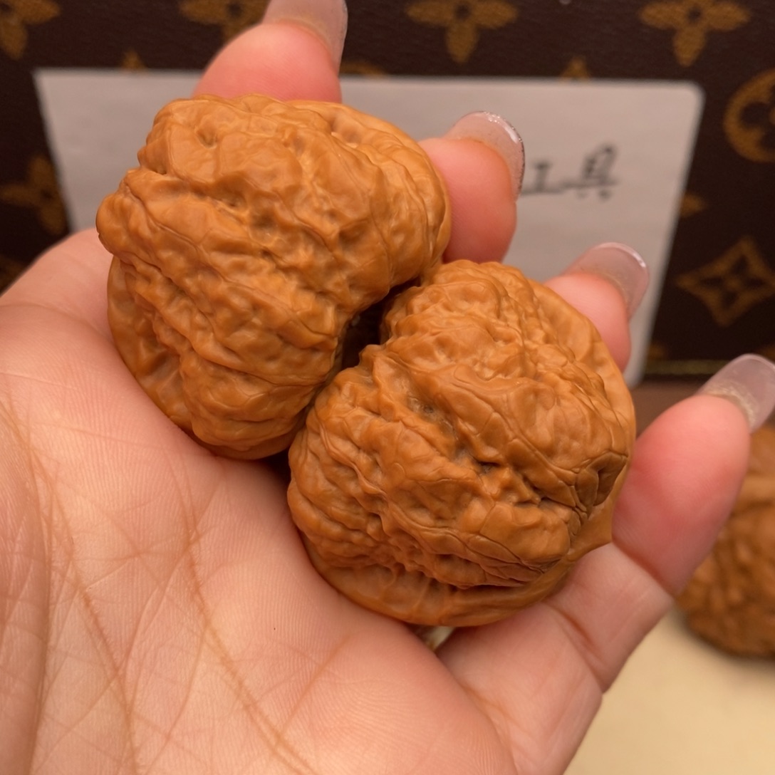 文玩核桃把件边39左右