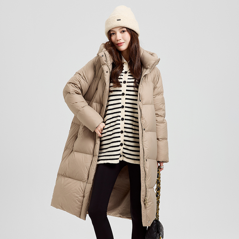 新款时尚休闲蓄热保暖简约长款过膝宽松羽绒服D1S19800