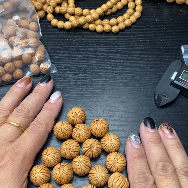 桃核吊坠私人定制25元打孔不退不换