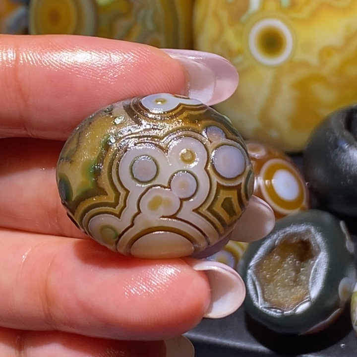 玛瑙/玉髓未镶嵌珠宝奇石16