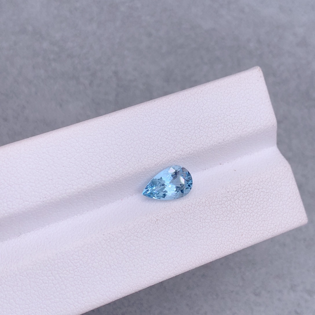 海蓝宝石裸石1.41克拉圣玛利亚