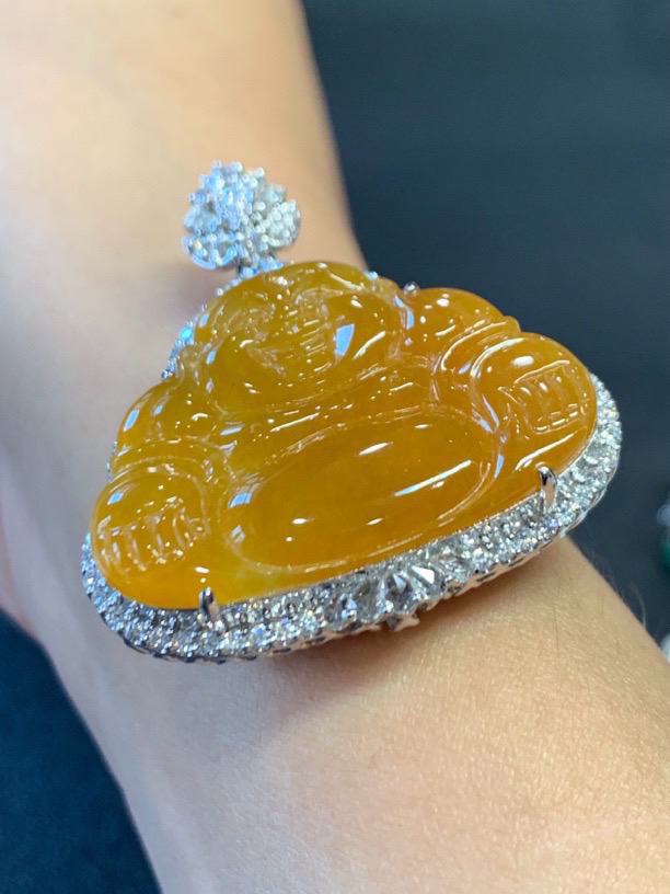 折后缅A翡翠18k真钻吊坠 黄翡大佛一刀切 整宽36 裸24-33.3-5mm