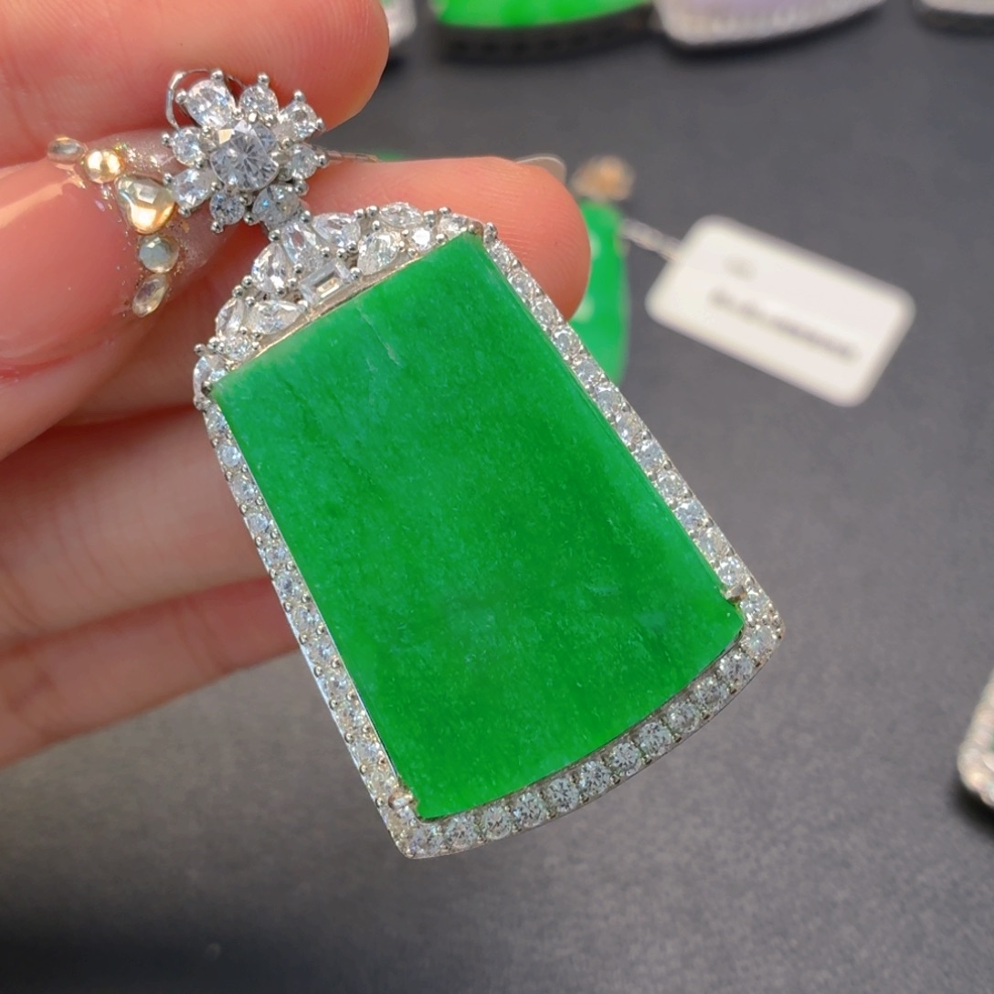 翡翠银S925镶嵌颈饰