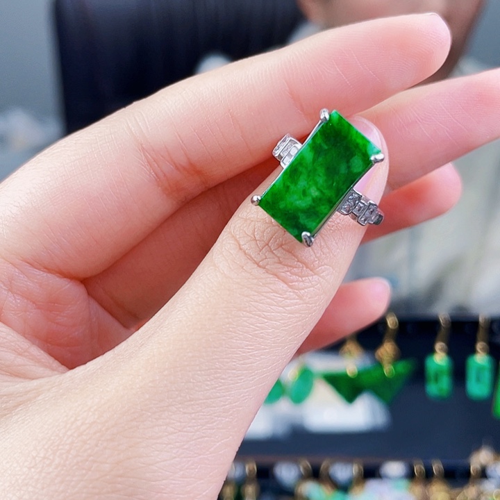 翡翠戒指银S925镶嵌饰品