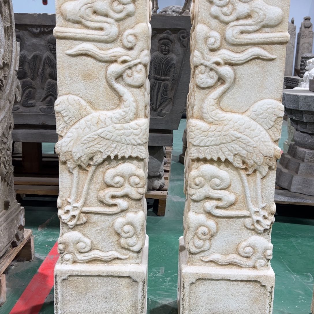天然汉白玉，石柱一对，不包邮。