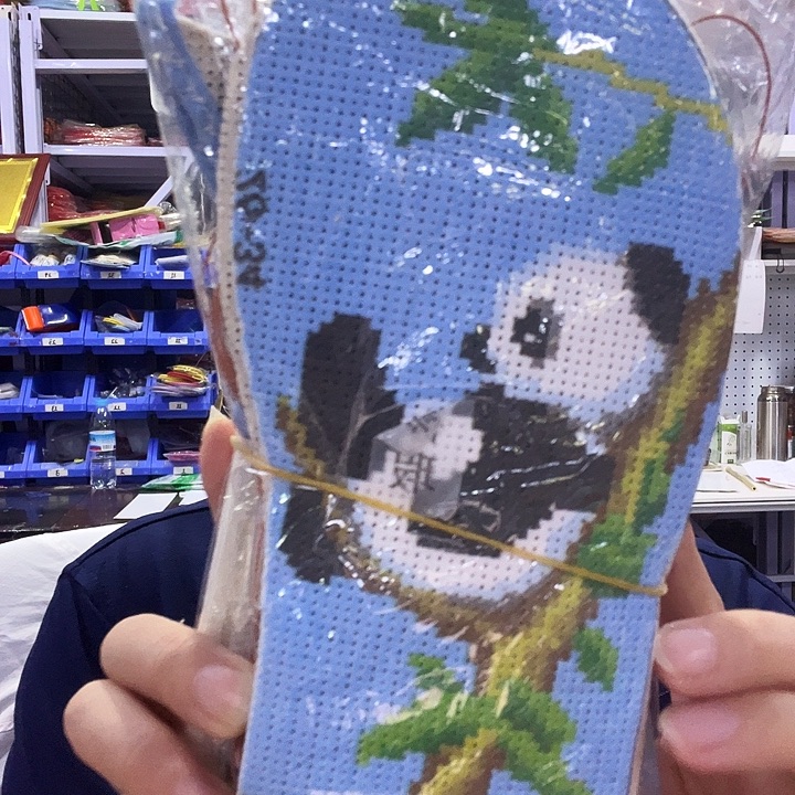 小***赵十字绣鞋垫半成品拖鞋19