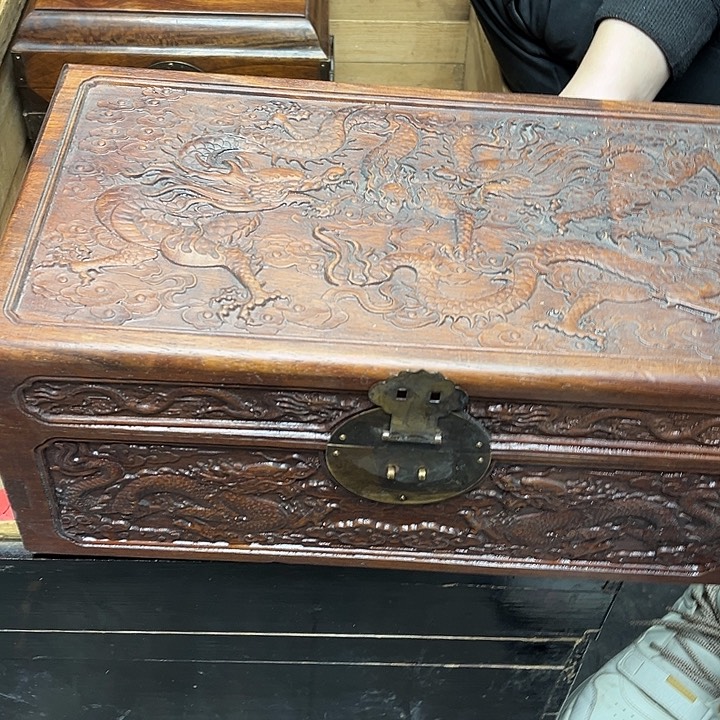 大叶紫檀（黑酸枝木类）