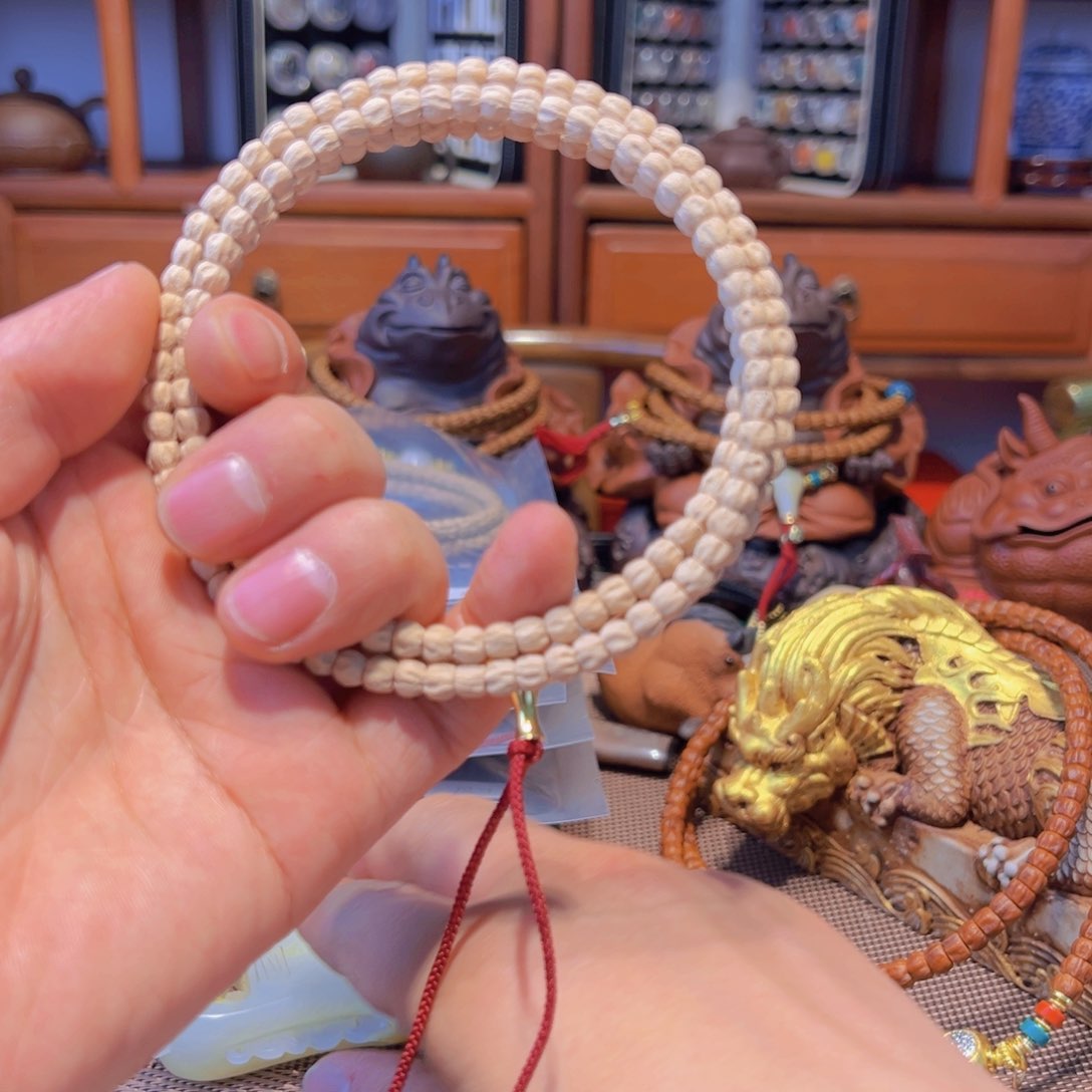 柏香籽/百香籽吊坠咕*噜