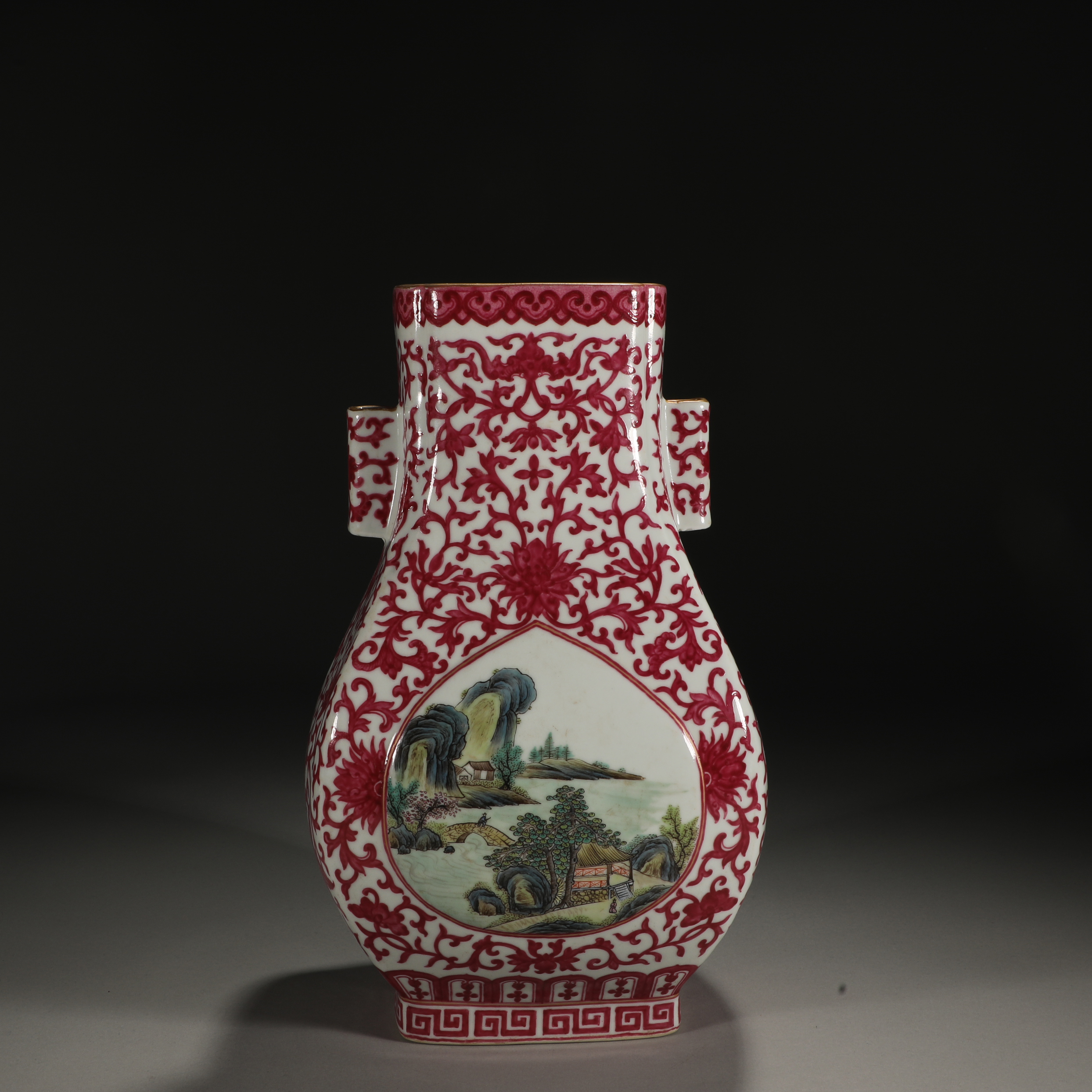 清 胭脂红粉彩山水人物图贯耳尊