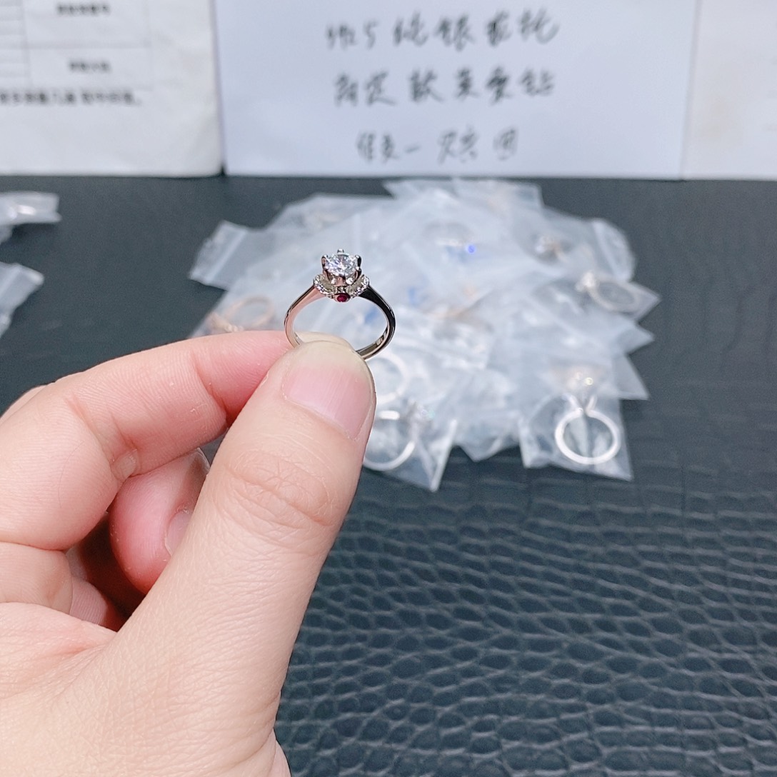 合成碳硅石925银真爱加冕50分10码