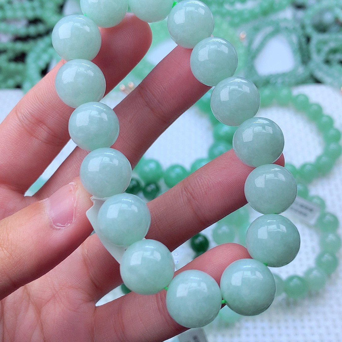 暖***杨翡翠未镶嵌毛衣链