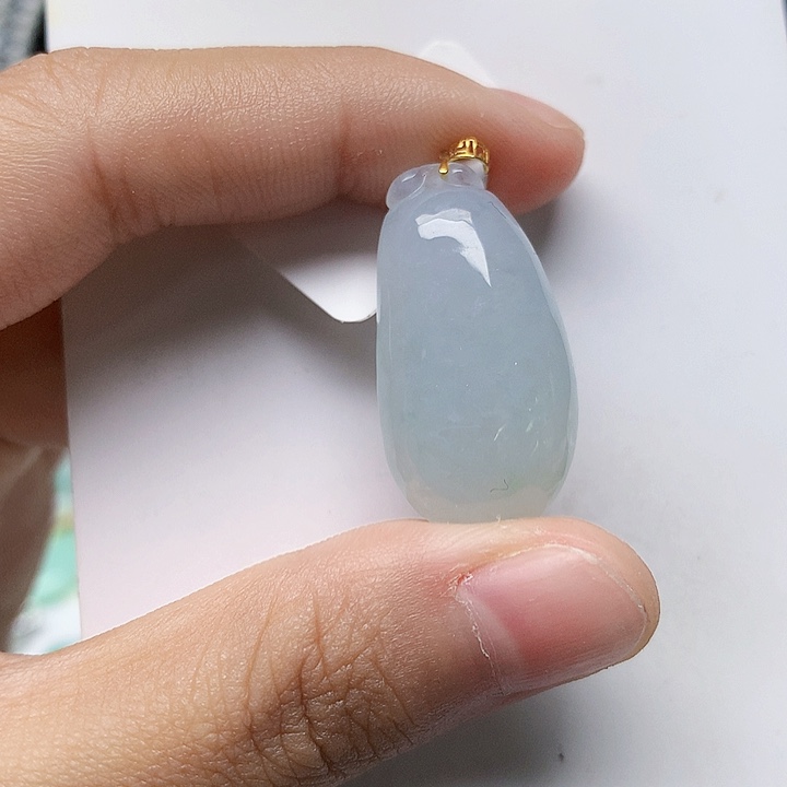 颈饰18K金镶嵌翡翠天然翡翠