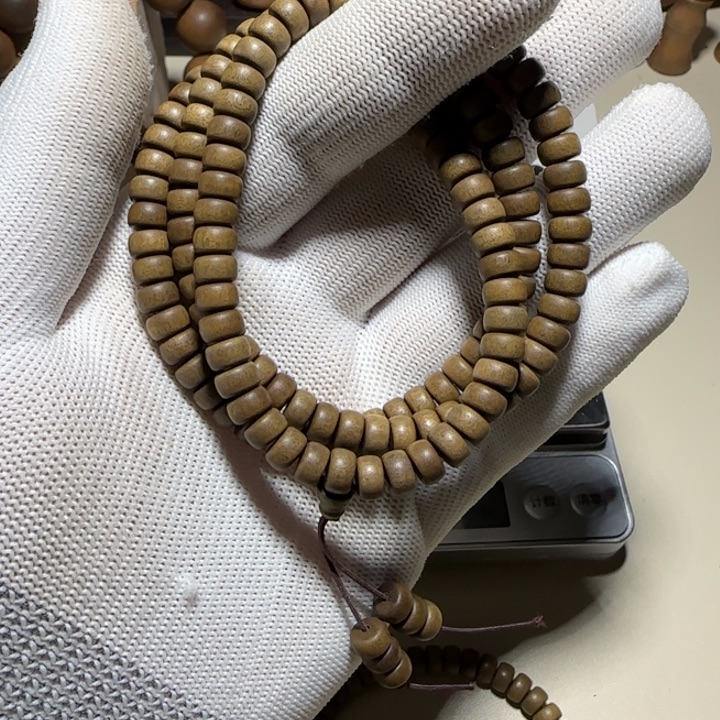 檀香木老山檀香4×7×138药片奶香甜香花凉韵沉水土埋料