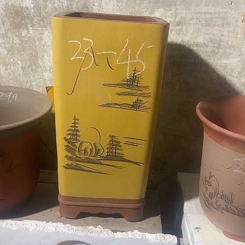 紫砂中国宜兴紫砂花盆，