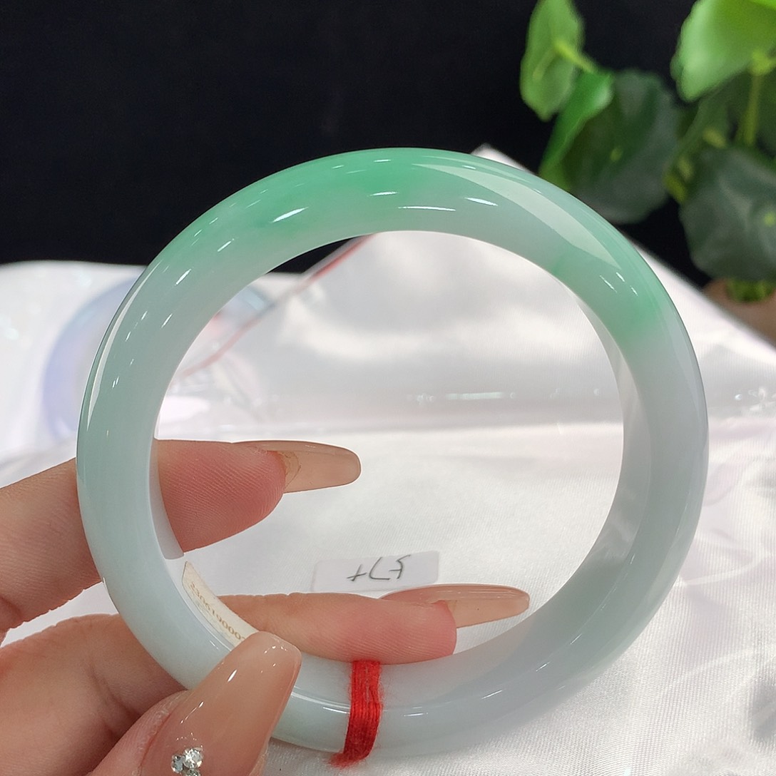 翡翠未镶嵌手镯正57/58