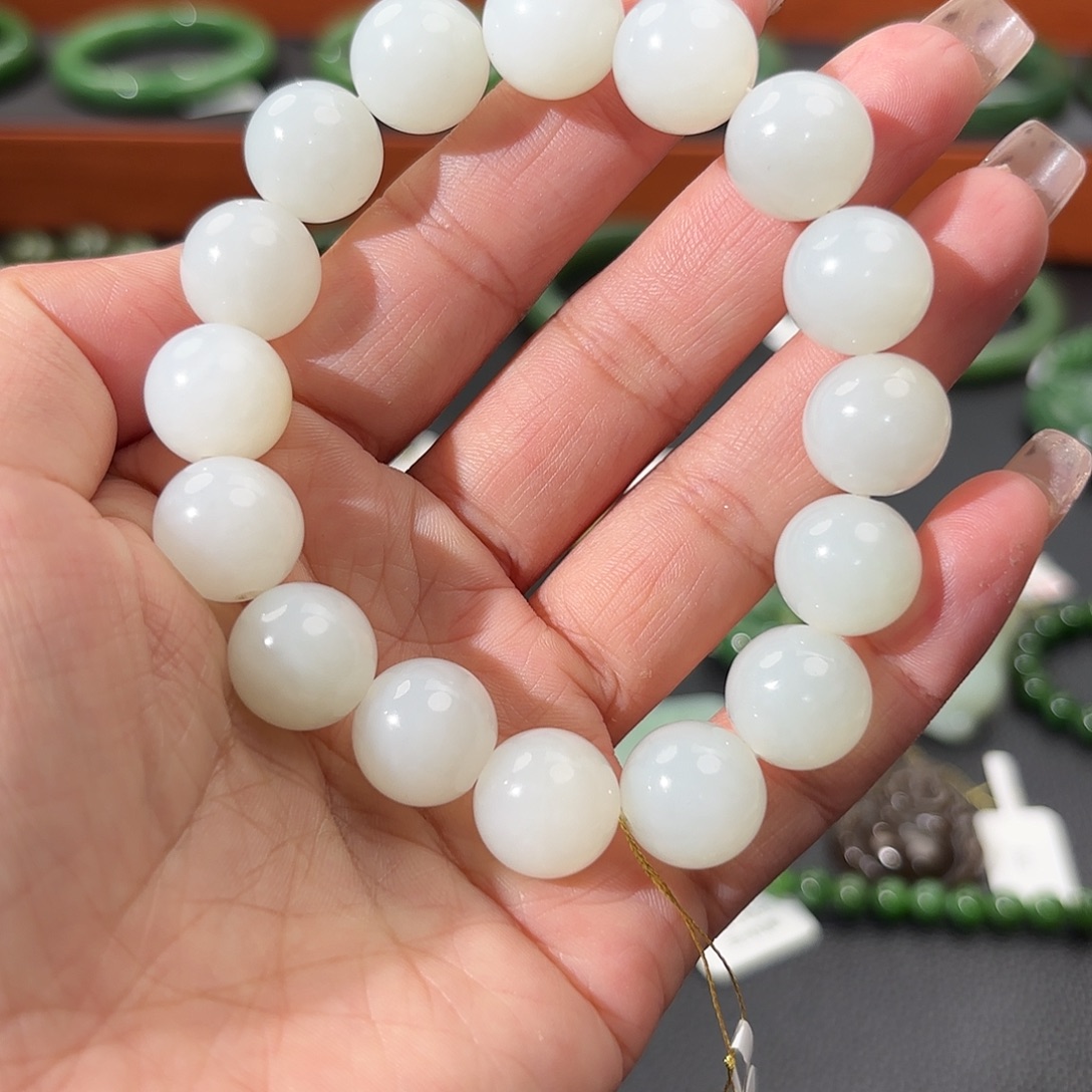 和田玉未镶嵌手串黑山白玉卡14