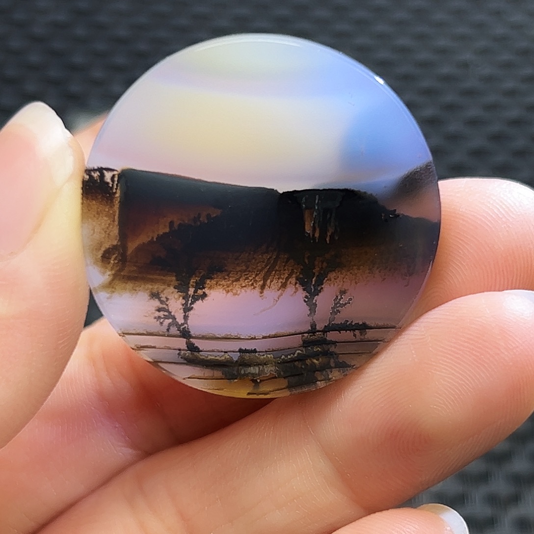 泥***人玛瑙/玉髓未镶嵌珠宝半成品