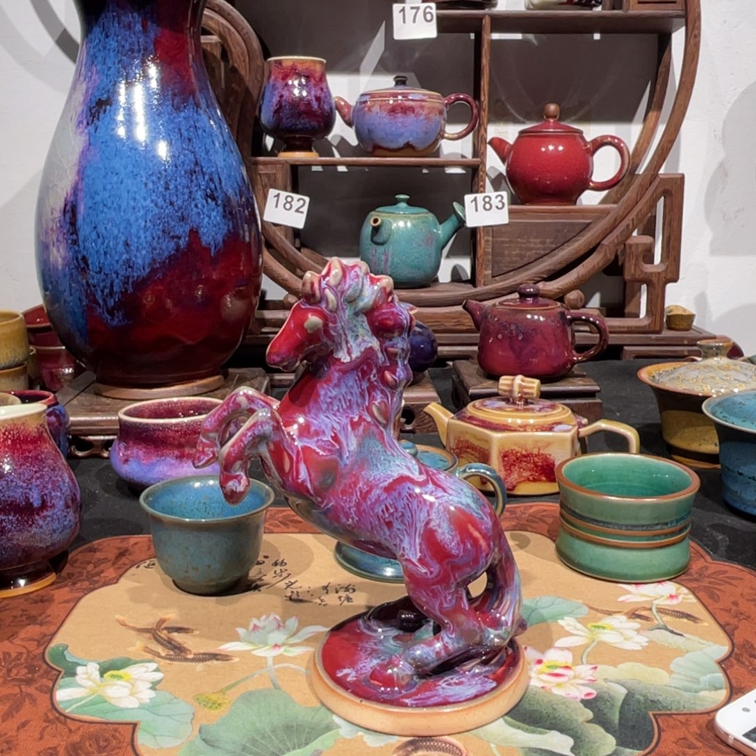 中国神后钧瓷立马