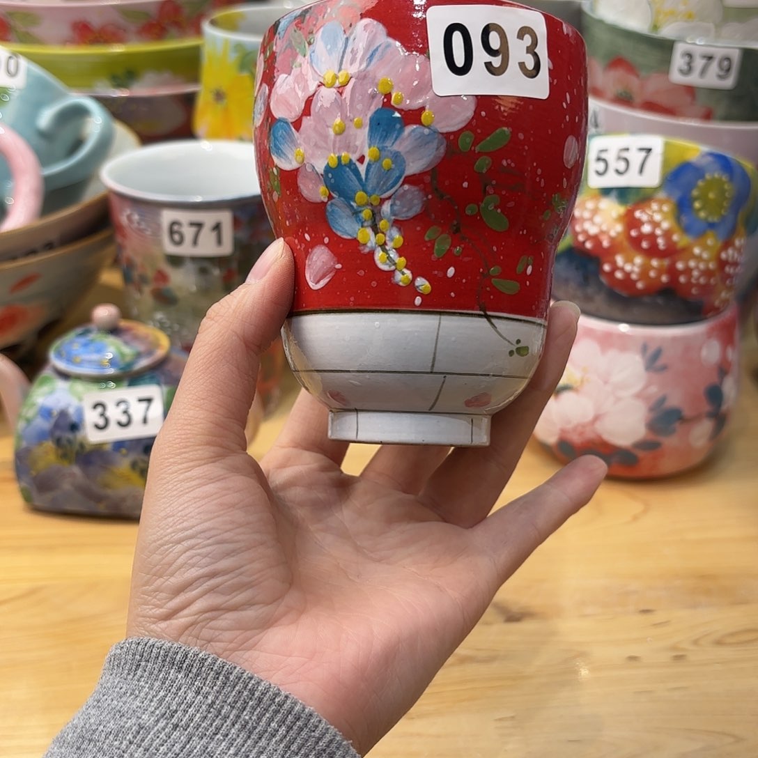 瓷片兔兔嘎嘎嘎好帅
